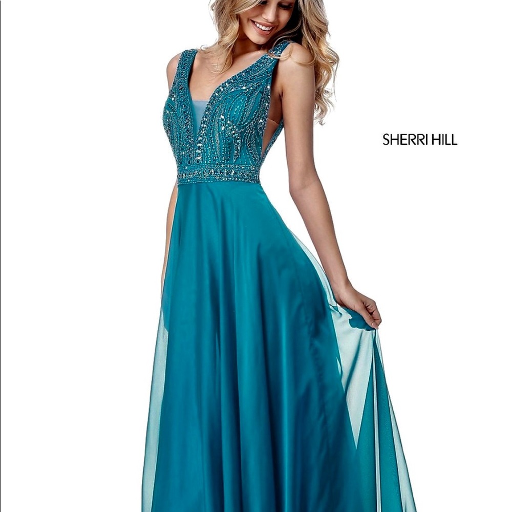 Sherri Hill formal prom dress